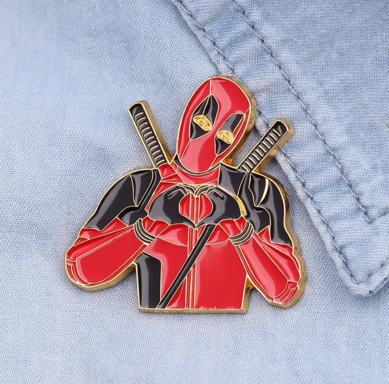 DEADPOOL Pin Badge Lapel Metal Enamel Fun Gift Avengers Marvel Superhero