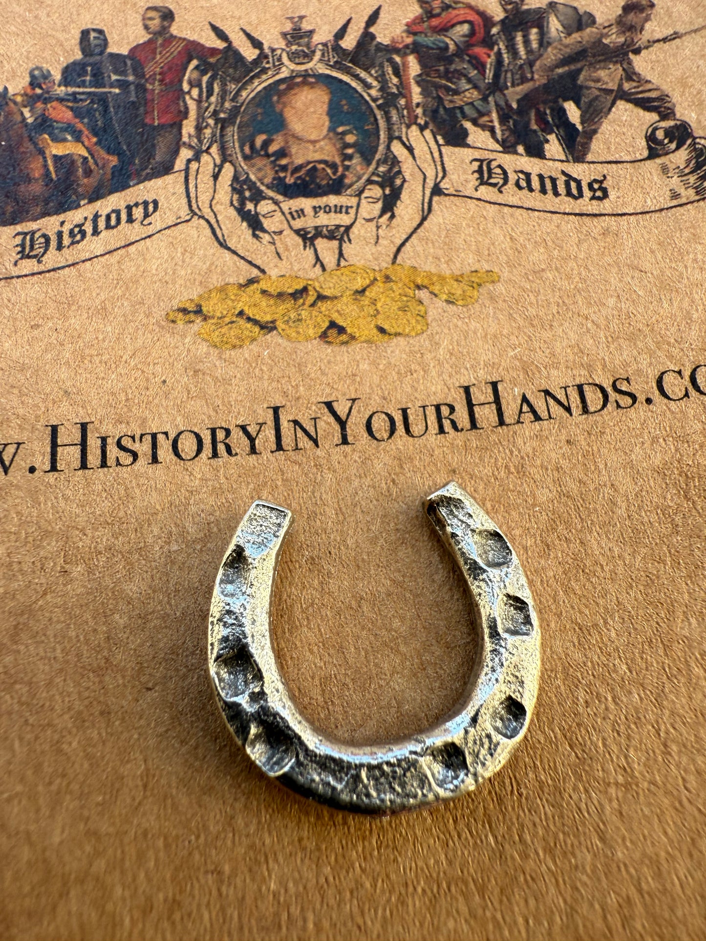 Horseshoe Quality Silver Pewter Lapel Pin Badge
