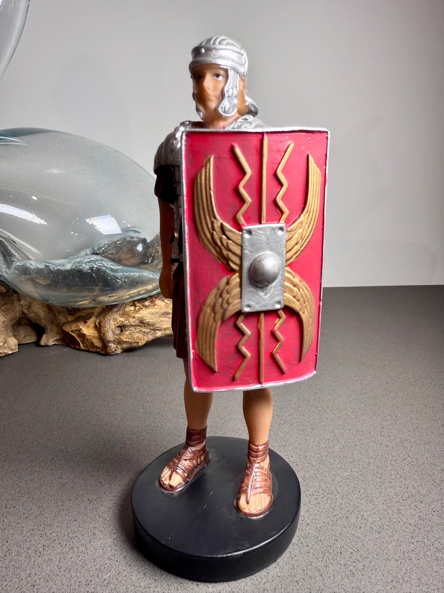 Roman Infantry Centurion With Shield Resin Figure 15CM