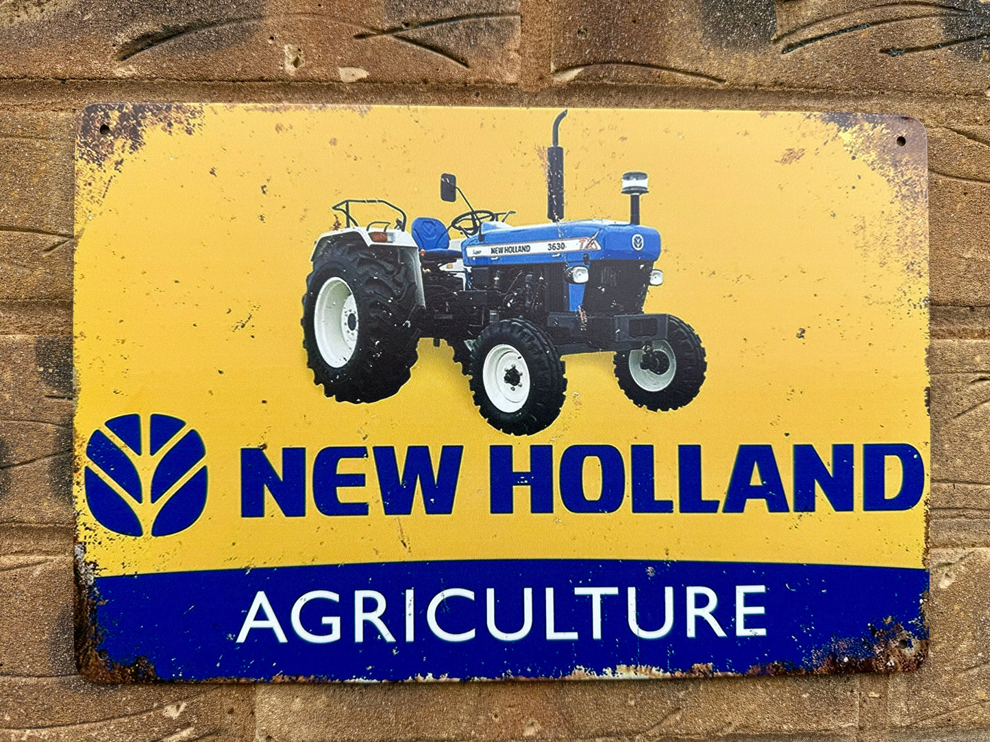 New Holland Tractor Wall Plaque Vintage Retro Man Cave Shed Garage Rusty Sign SIZE LARGE 20x30cm