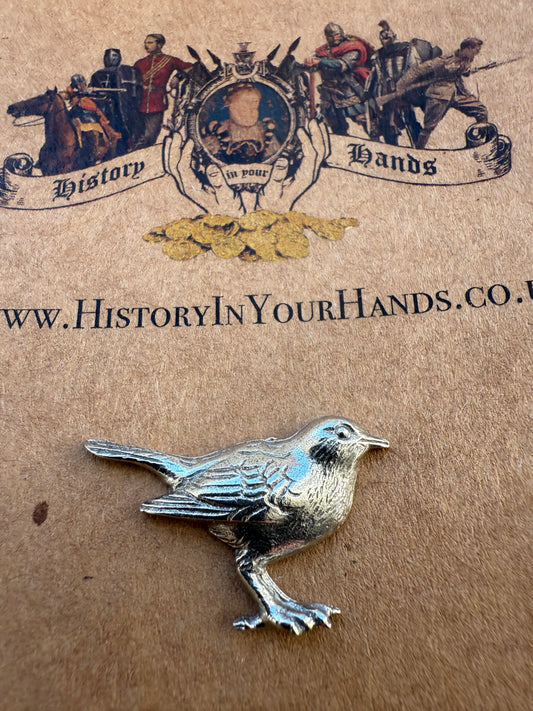 Silver Robin Bird Pewter Pin Badge
