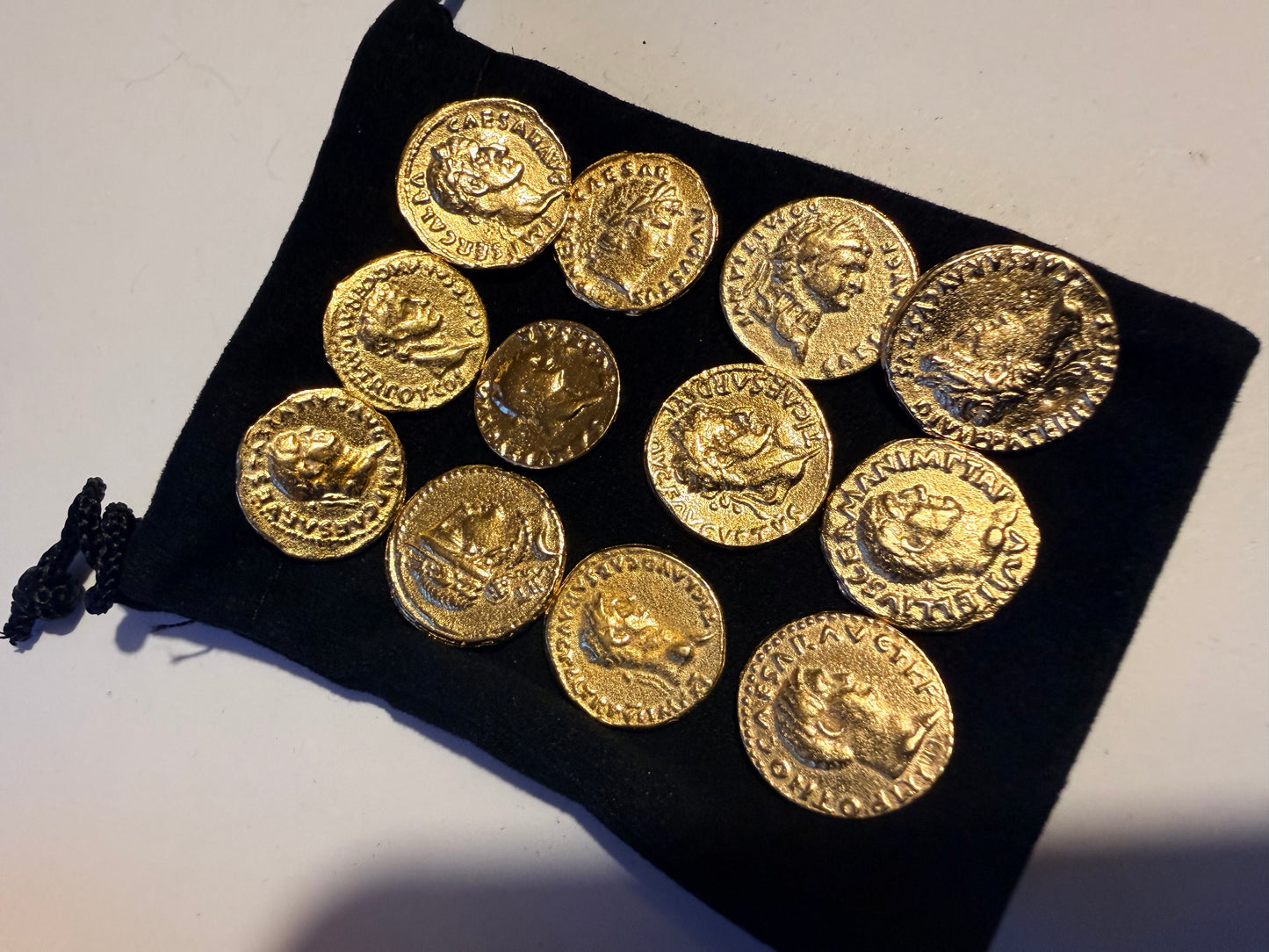 12 Gold Aureus Roman Emperor ‘Rulers of Rome’ Collectible Coins In Gift Bag