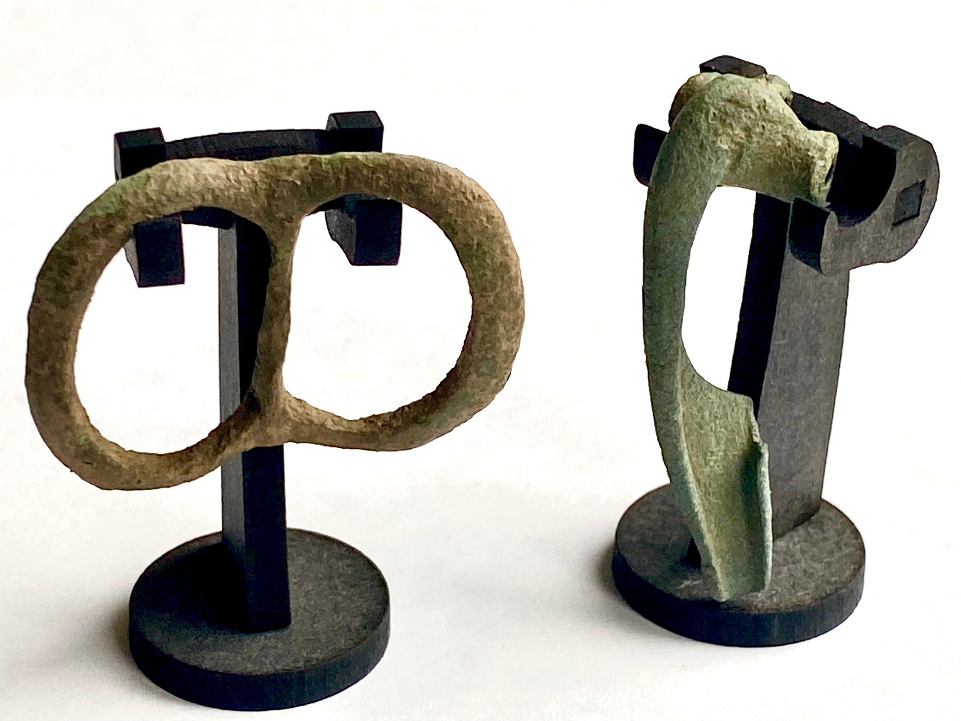 Fibula Brooch, Buckle, Medal and Artefact Display Stand (2 Sizes in 1